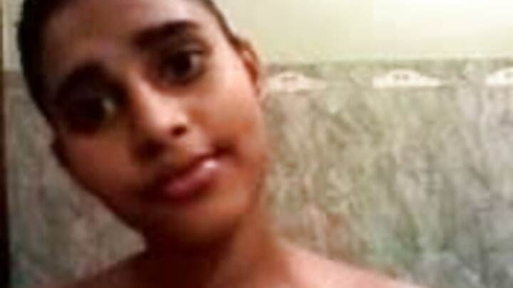 Blonde Ruush ah ayaa galmooday siilka cad ee ninkeeda madax