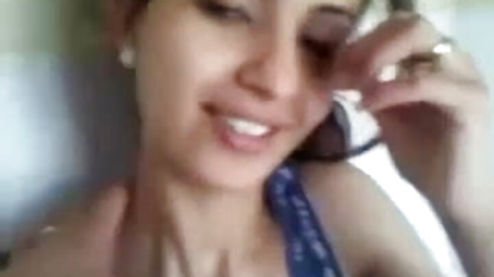 Nin ayaa gabadh timo cad leh ku galmooday iyo hooyadeed oo isku sariir ah.