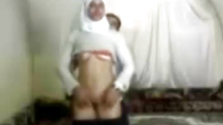 Hooyo soddog ah ayaa si sax ah u baratay wiilkeeda soddogga ah. Nacasnimo