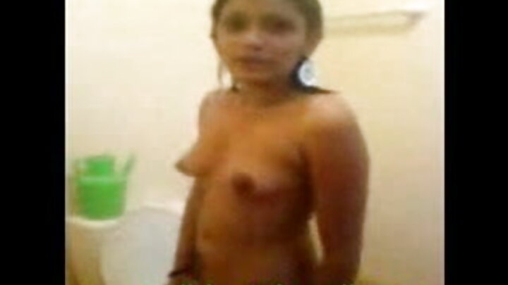 Shooqon kulul ayaa isku dhiibtay sawir ey qurux badan