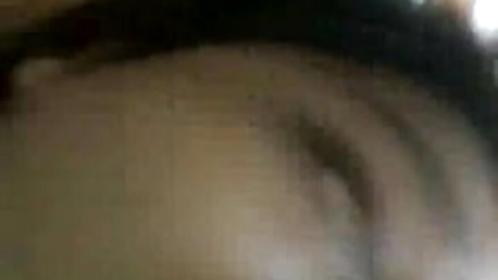 Nin si xirfad leh u galmo la sameeya laba gabdhood ka dib markii uu galmo sameeyay