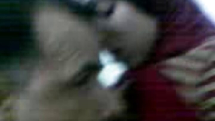 Lia Lin oo qurux badan ayaa si xun u galmooday nin khibrad leh.