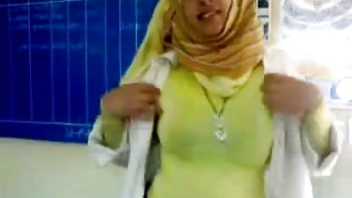 Nin madow ayaa si fiican u galmooday siilka cad