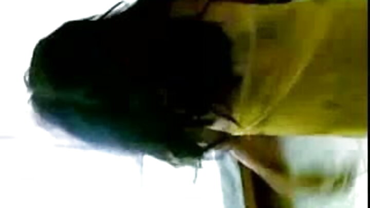 Galmo lesbian ah oo u dhexeeya haweeney timo cad iyo haweeney madow