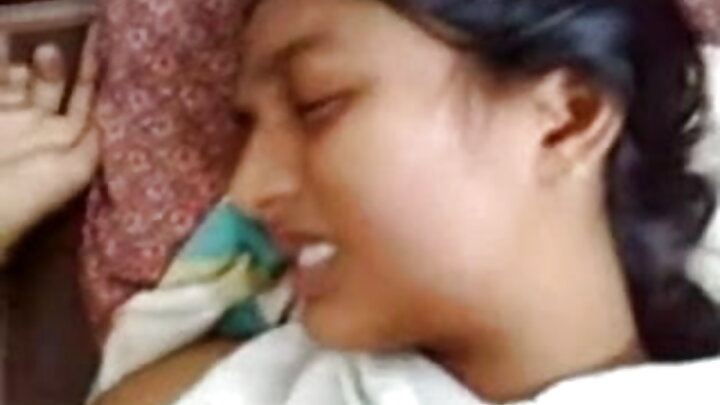 Nin la jeexjeexay ayaa gabdho qurux badan si adag u galmooday gabdho