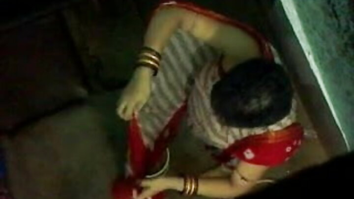 Galmo galmo ah oo guri lagu sameeyay halkaas oo nin uu ku galmoonayo gabadh gabadh ah